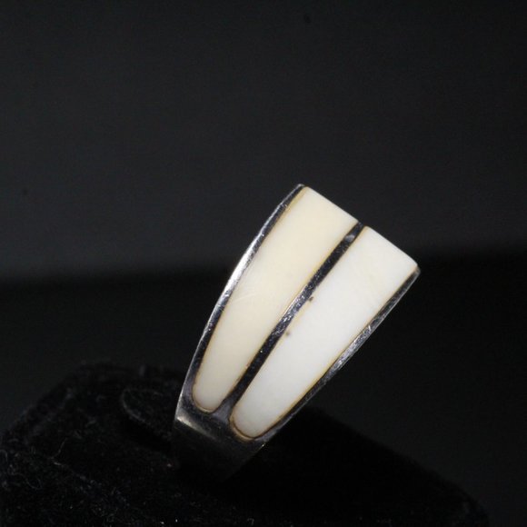 STERLING SILVER CONCH SHELL MODERNIST GEOMETRIC RING - Picture 5 of 7